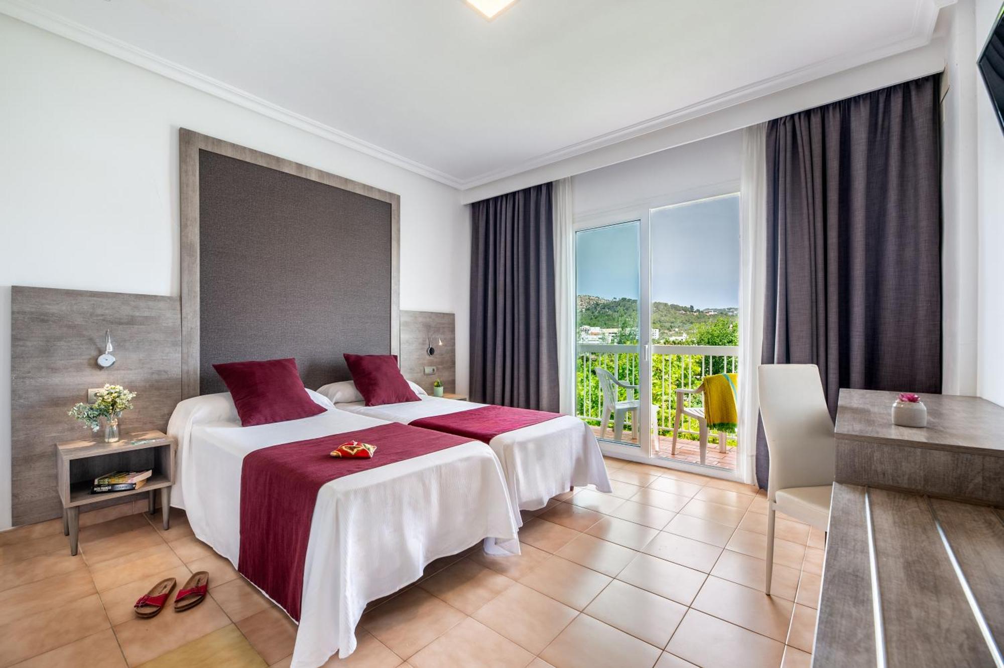 Hotel Vibra Marco Polo I - Adults Only San Antonio  Eksteriør billede